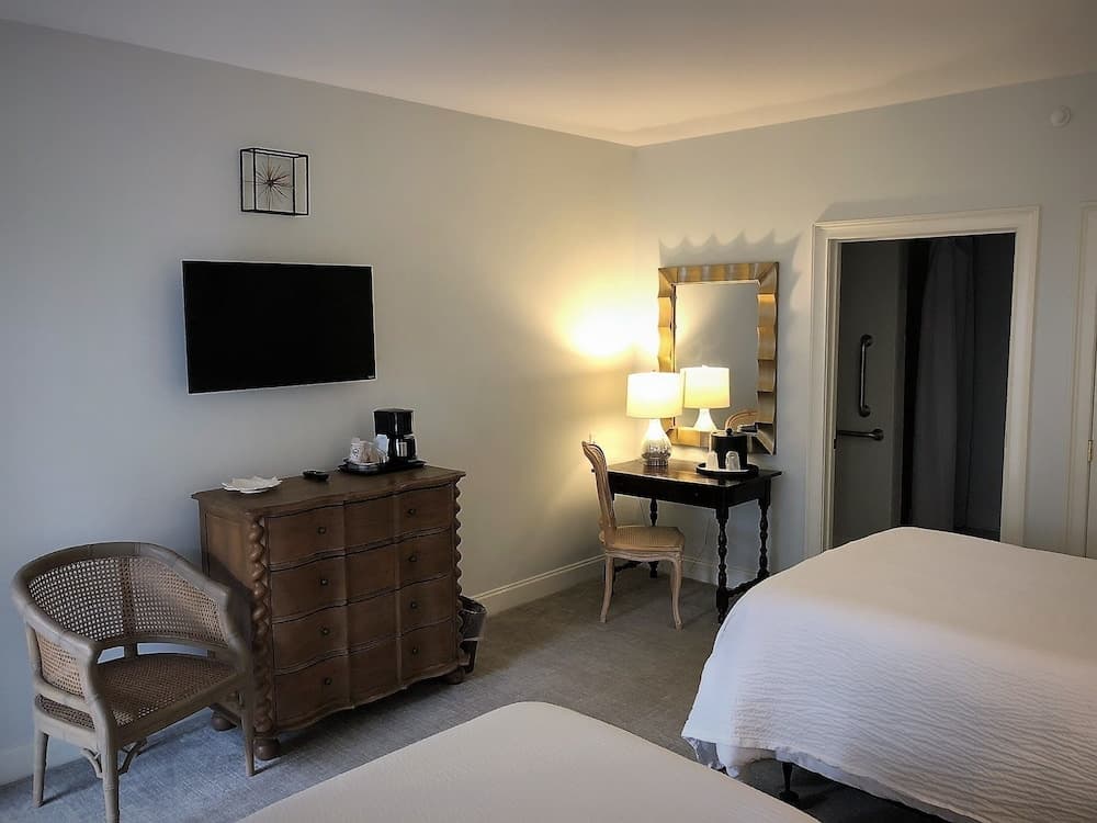 Carriage House Inn property views in Aiken, SC — gallery photo 3