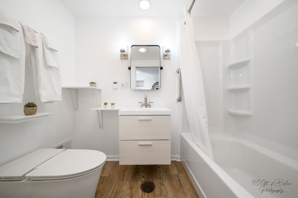 HARMONY INN gallery photo in Huntley, IL — image 43