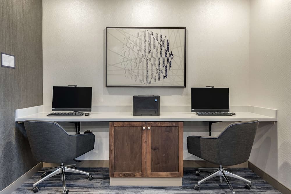 Hyatt Place Indianapolis Carmel gallery photo in Carmel, IN — image 8
