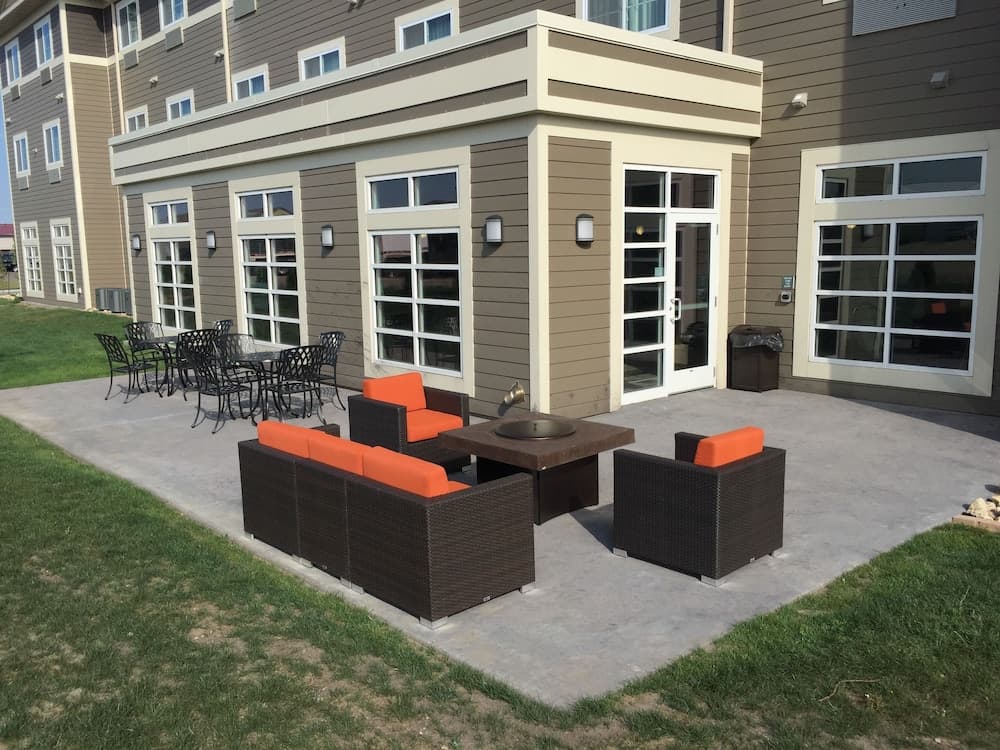 GrandStay Hotel and Suites property views in Valley City, ND — gallery photo 3