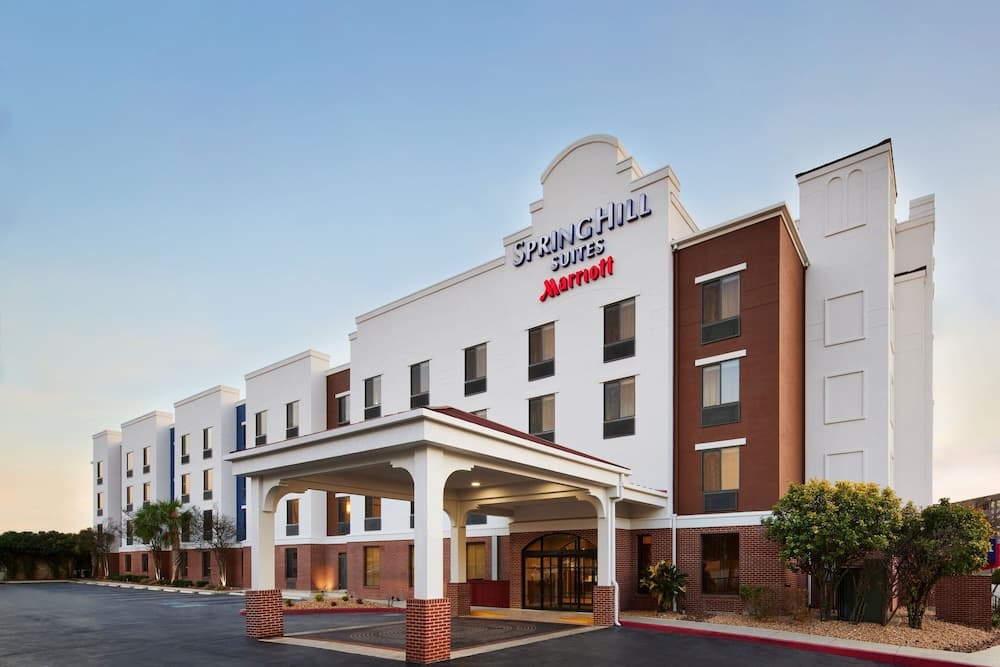 SpringHill Suites San Antonio Downtown/Riverwalk Area featured exterior or lobby in San Antonio, TX — similar hotel