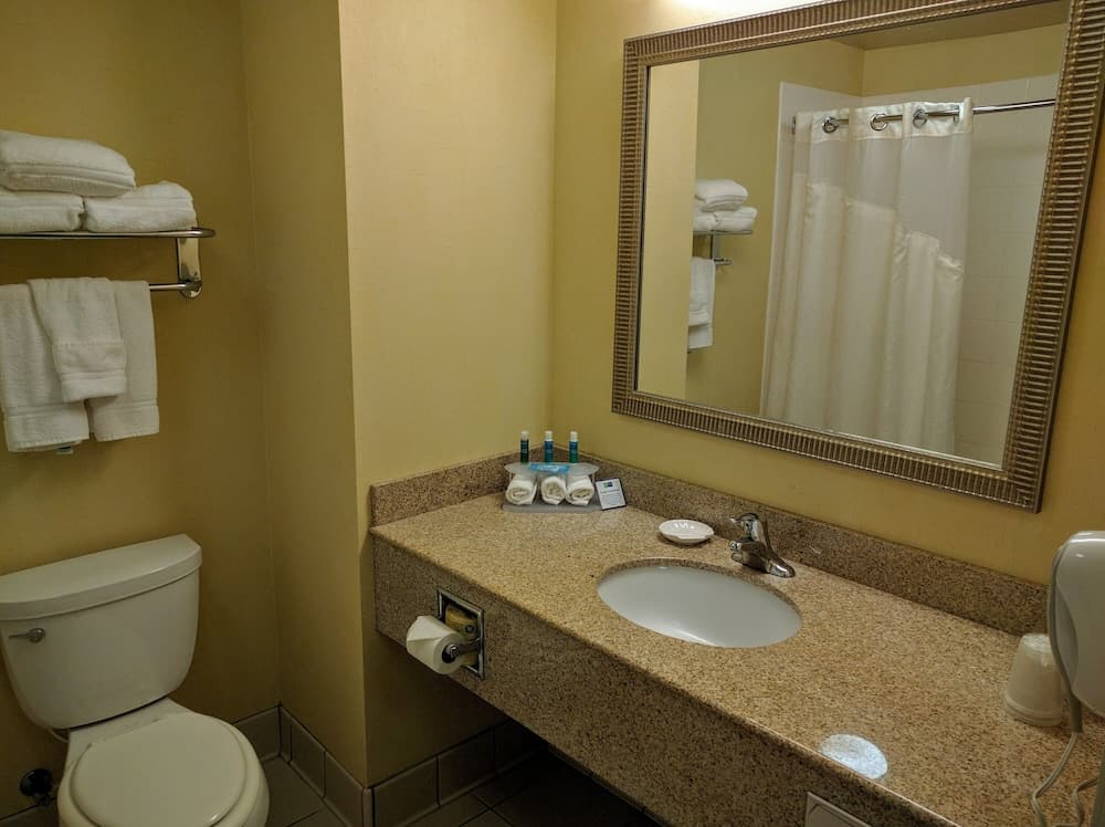 Holiday Inn Express Hotel & Suites Merced by IHG gallery photo in Merced, CA — image 20