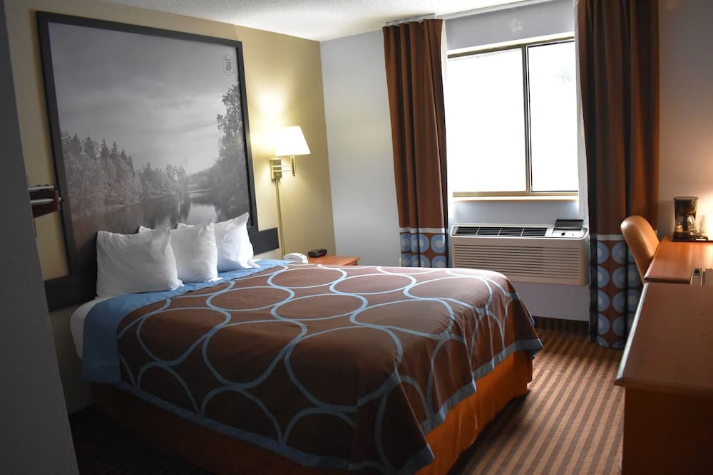 Super 8 by Wyndham La Vale/Cumberland Area featured exterior or lobby in Cumberland, MD — similar hotel