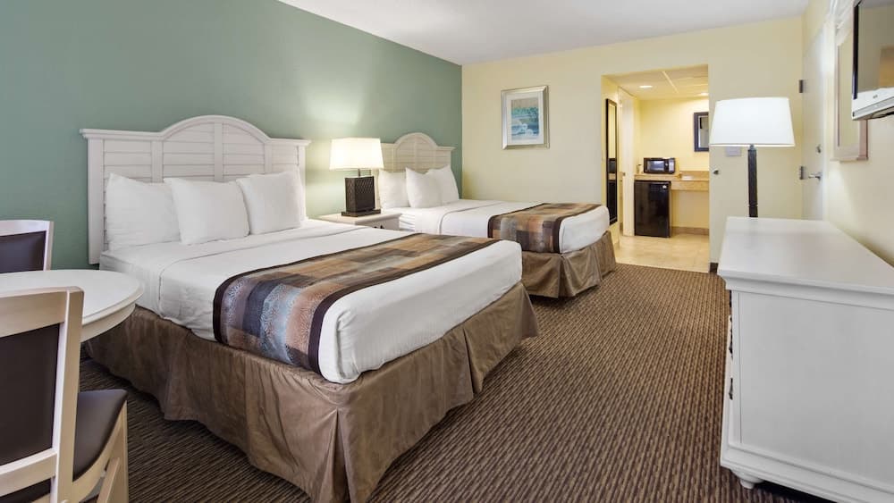 Best Western Gateway to the Keys property views in Florida City, FL — gallery photo 3