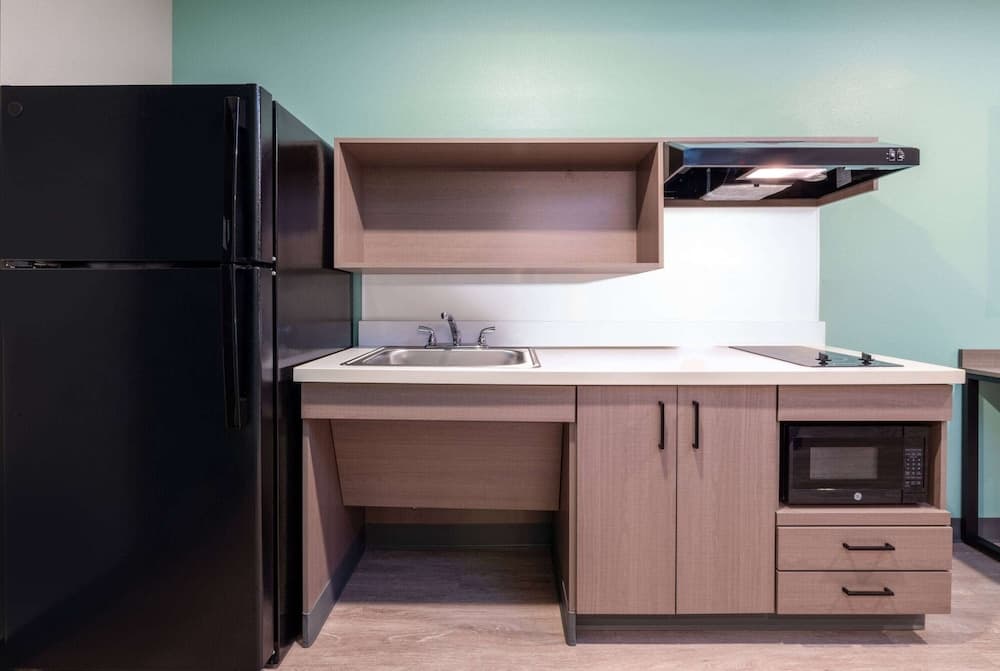 Echo Suites Extended Stay By Wyndham Johnson City Medical Cr gallery photo in Johnson City, TN — image 20