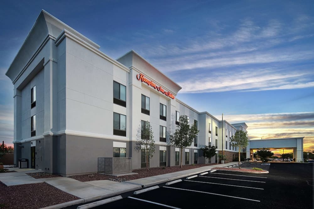 Hampton Inn & Suites Tucson East/Williams Center featured exterior or lobby in Tucson, AZ — similar hotel