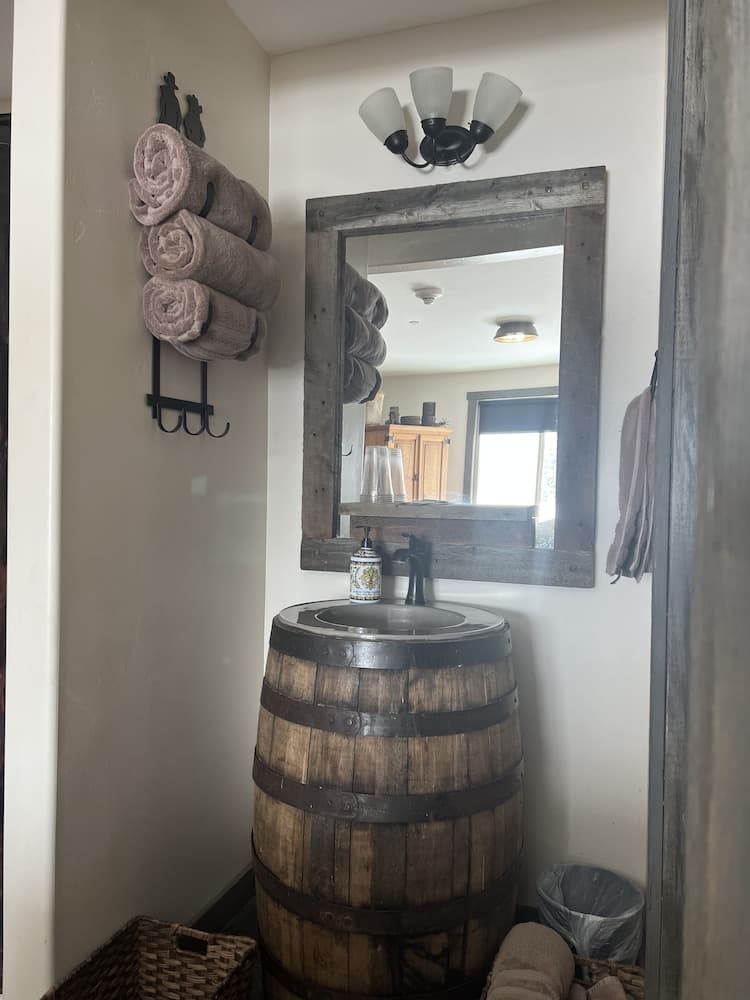 Rays place Inn property views in Swan Valley, ID — gallery photo 3