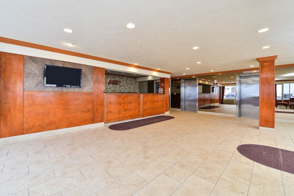 Travelodge by Wyndham Cleveland Airport property views in Brook Park, OH — gallery photo 3