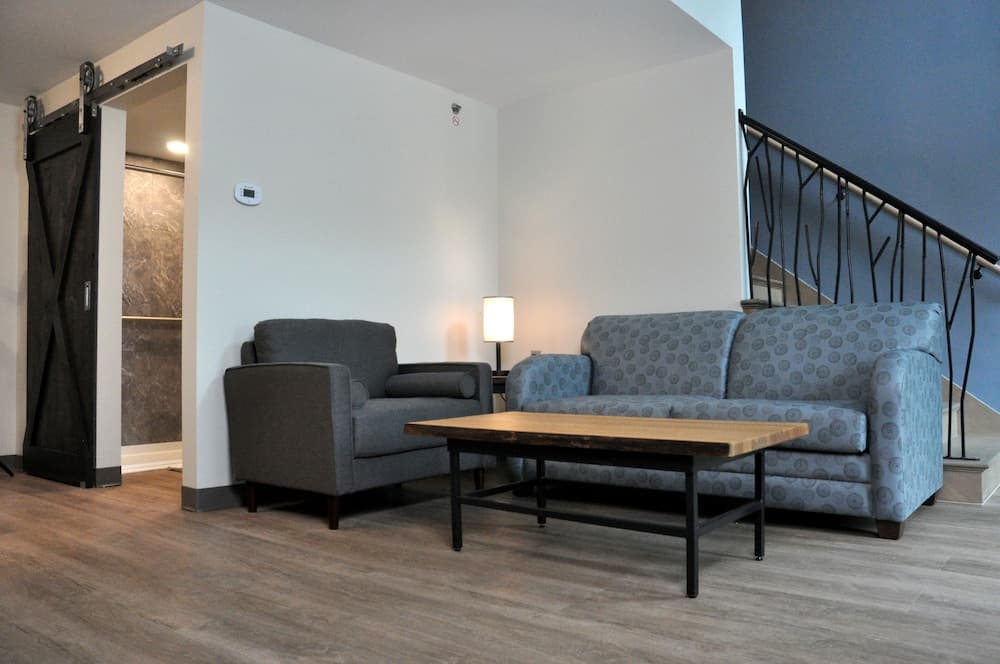 The Lodge at Hocking College property views in Nelsonville, OH — gallery photo 3