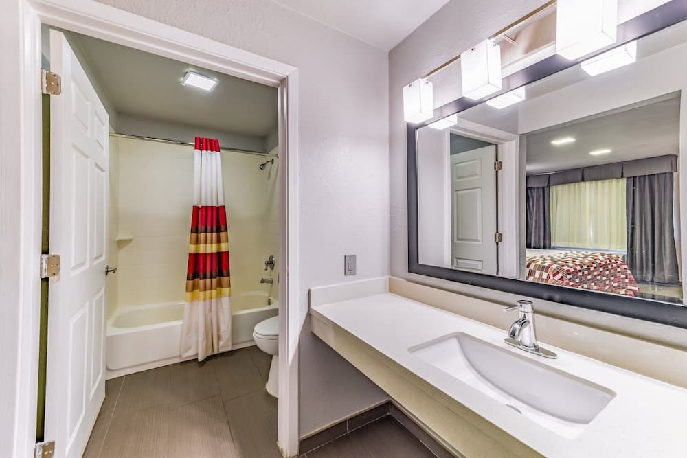 Red Roof Inn Dallas - Mesquite/ Fair Park NE gallery photo in Mesquite, TX — image 32
