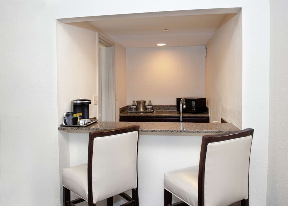 DoubleTree by Hilton Hotel Lafayette gallery photo in Lafayette, LA — image 60