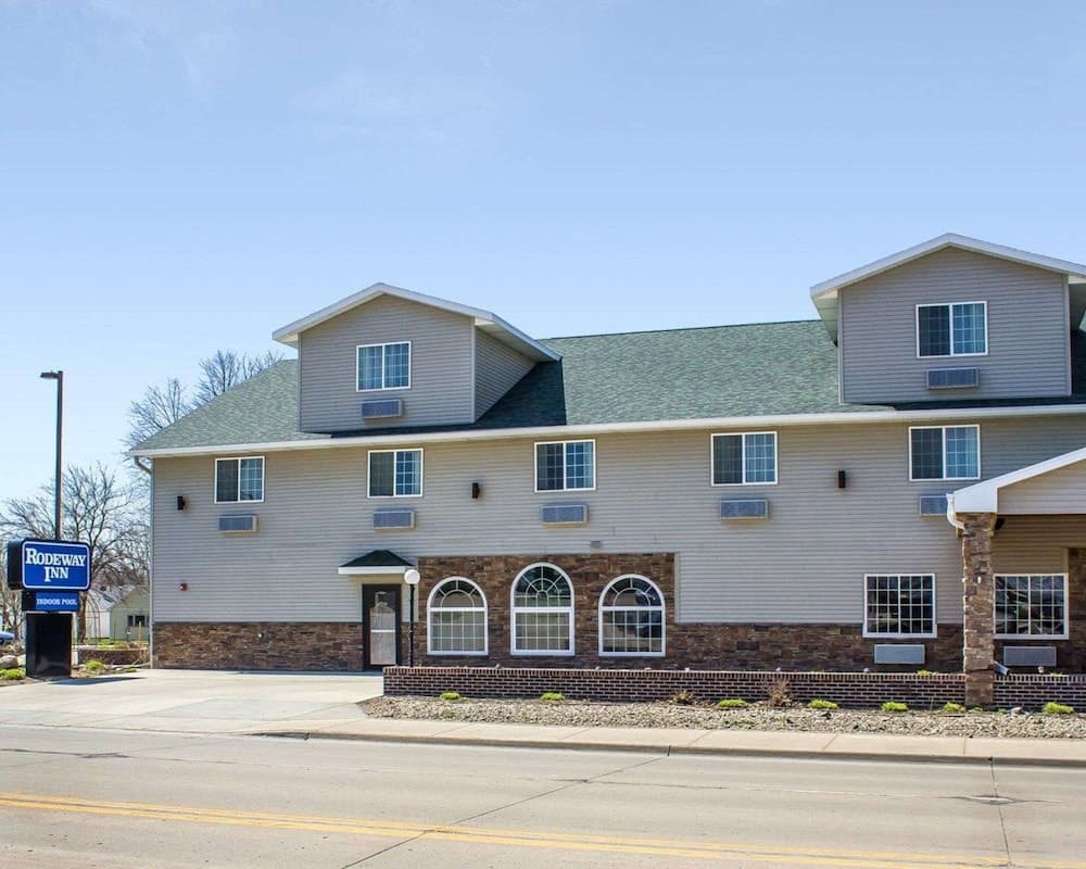 Rodeway Inn Milford — hotel in Milford, Iowa