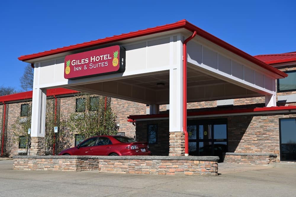Giles Hotel Inn & Suites featured exterior or lobby in Pulaski, TN — similar hotel