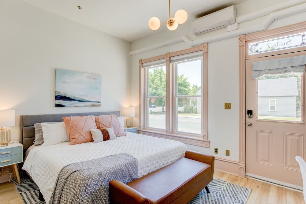 Art City Inn interior in Springville, UT — gallery photo 2