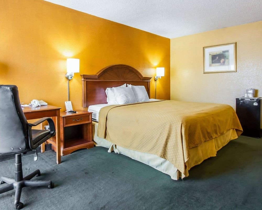Quality Inn Tucson Downtown near Convention Center interior in Tucson, AZ — gallery photo 2