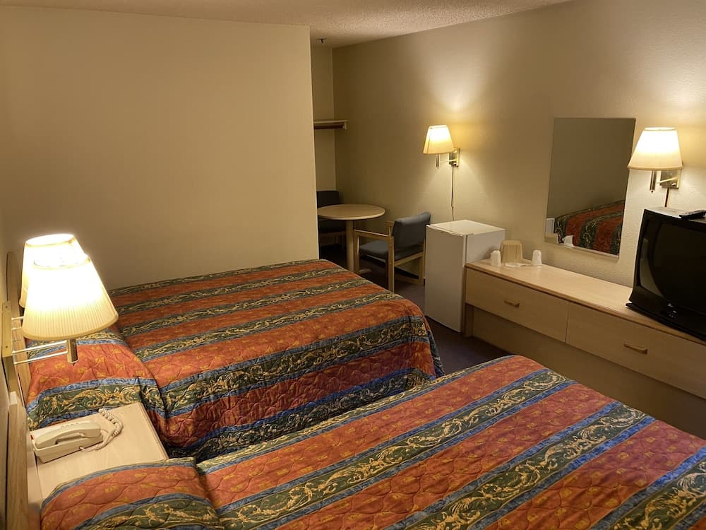 Circle Inn Motel gallery photo in Jurupa Valley, CA — image 15