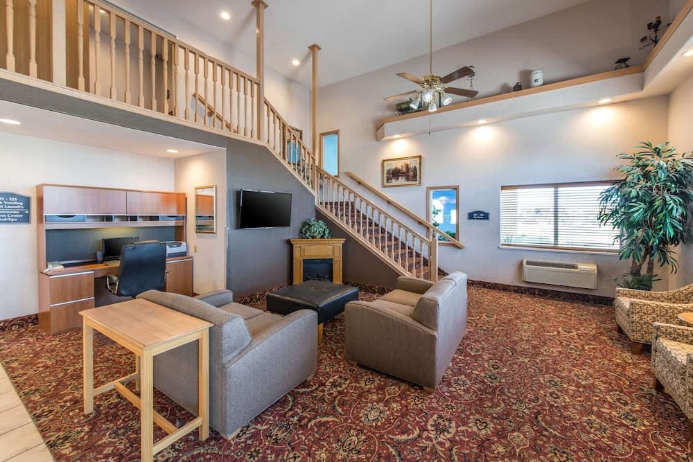 Quality Inn Burlington interior in Burlington, CO — gallery photo 2