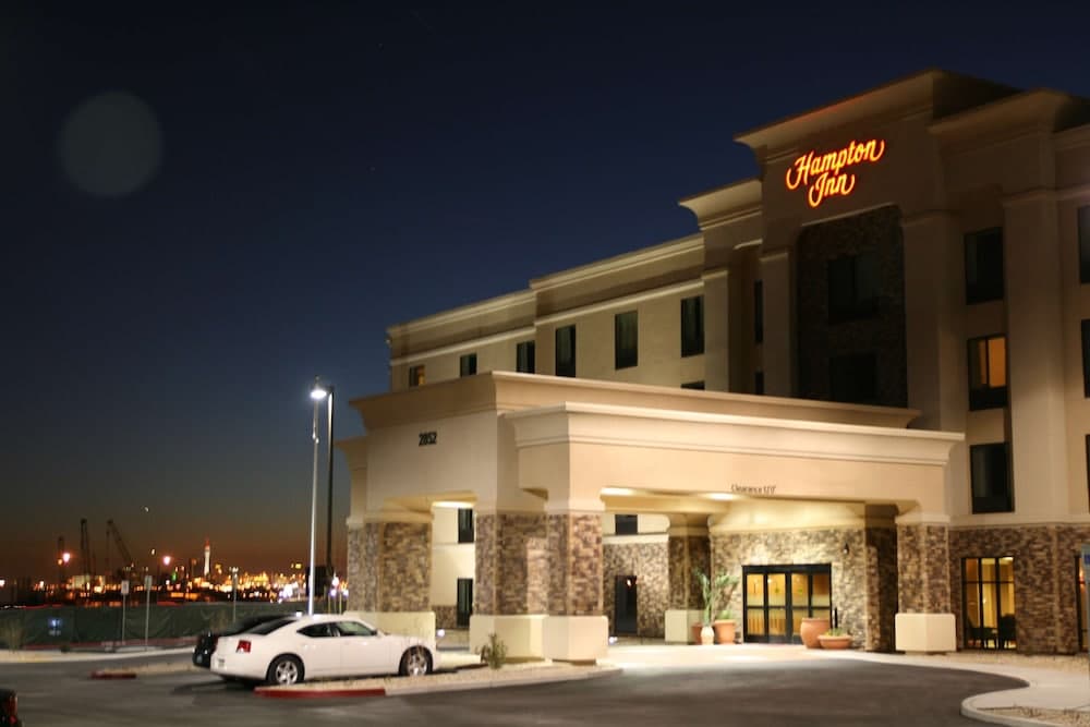 Hampton Inn Las Vegas North Speedway gallery photo in North Las Vegas, NV — image 25