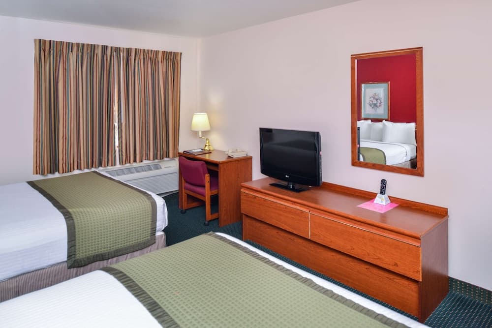 Travelodge Suites by Wyndham Newberg gallery photo in Newberg, OR — image 51