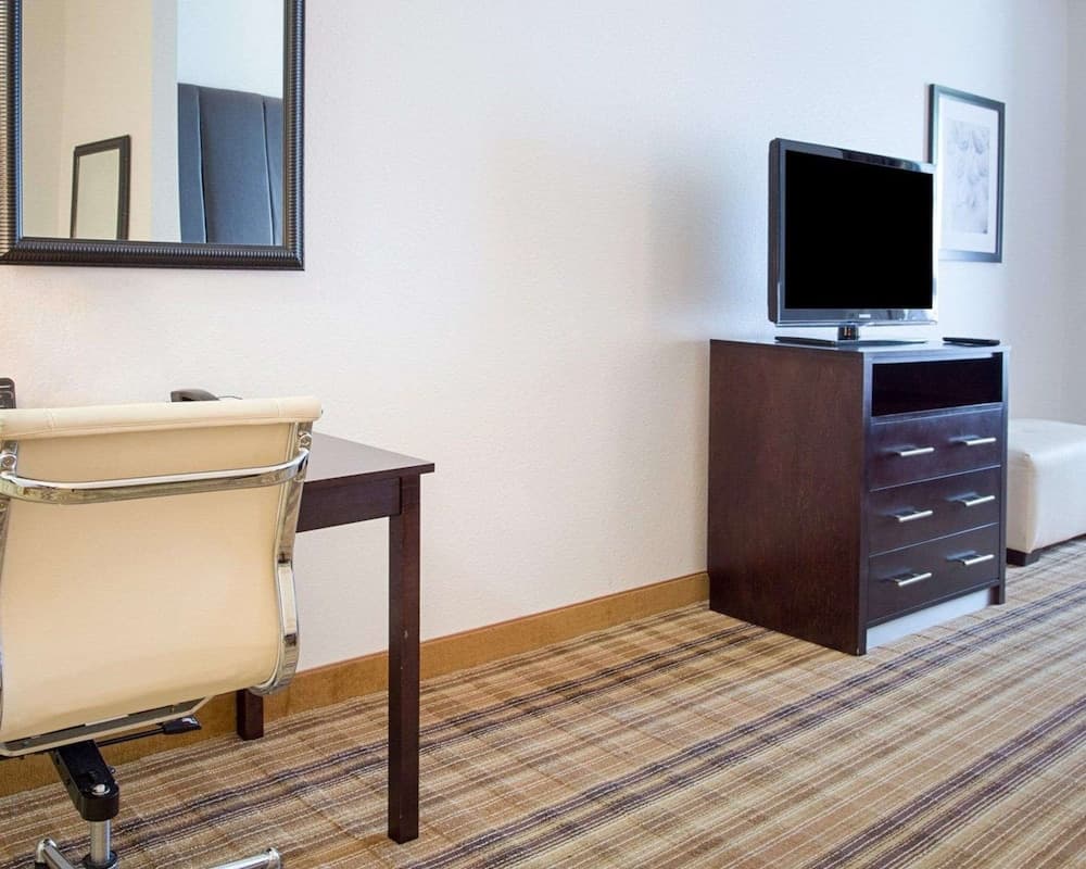 Comfort Suites Mandeville - Covington gallery photo in Mandeville, LA — image 30