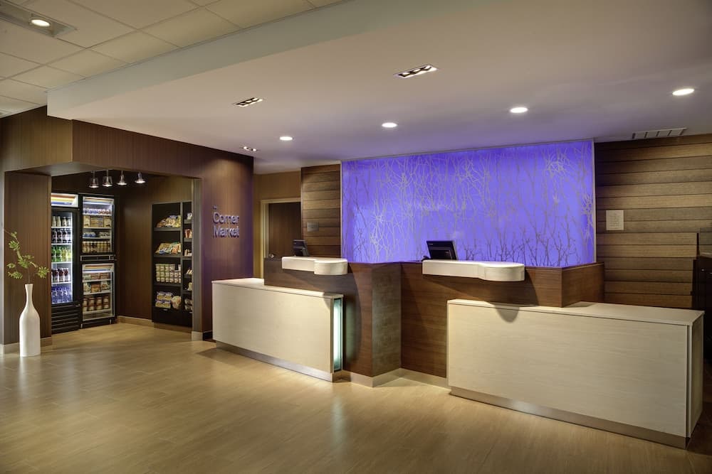 Fairfield Inn & Suites San Diego North/San Marcos interior in San Marcos, CA — gallery photo 2