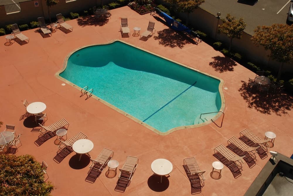 Oakland Airport Executive Hotel gallery photo in Oakland, CA — image 8