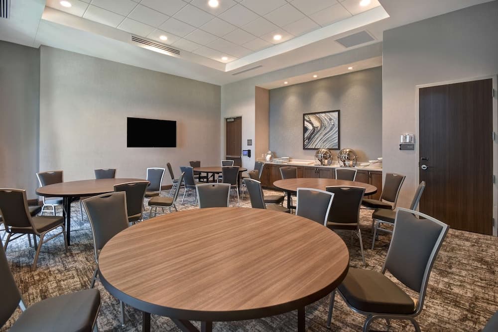 Homewood Suites by Hilton Orlando at Flamingo Crossings gallery photo in Winter Garden, FL — image 18