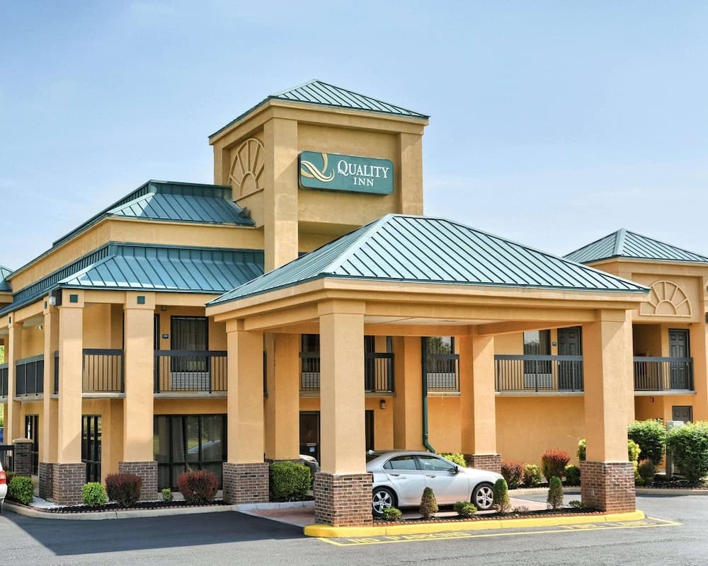 Quality Inn Thornburg featured exterior or lobby in Woodford — similar hotel