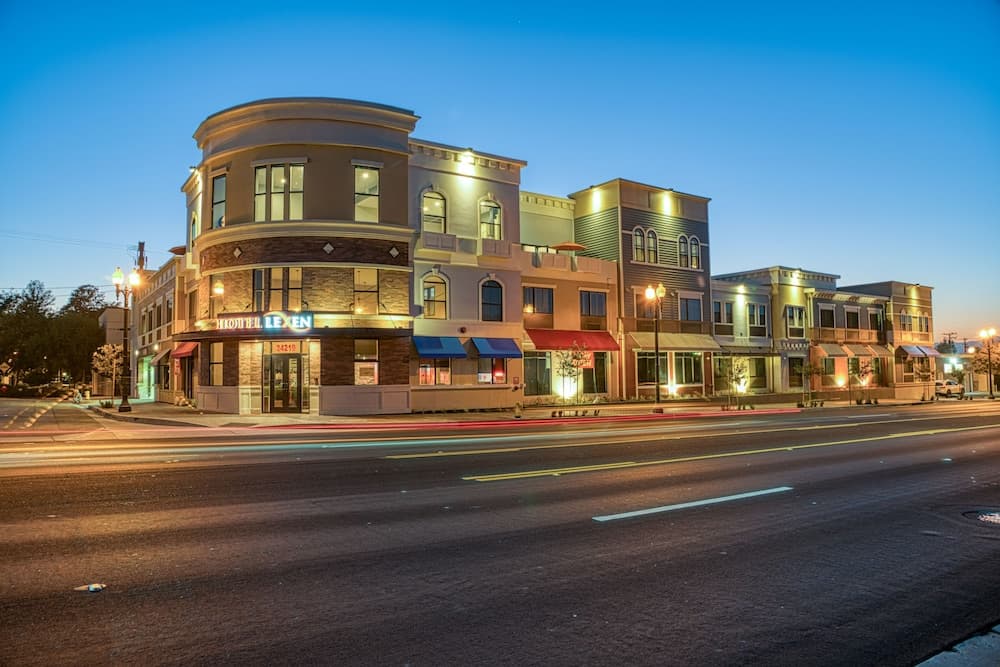 Hotel Lexen - Newhall gallery photo in Newhall, CA — image 24