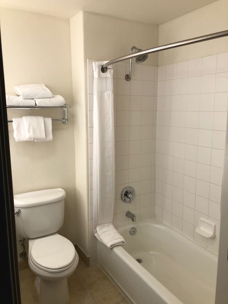 Holiday Inn Selma - Swancourt by IHG gallery photo in Selma, CA — image 5