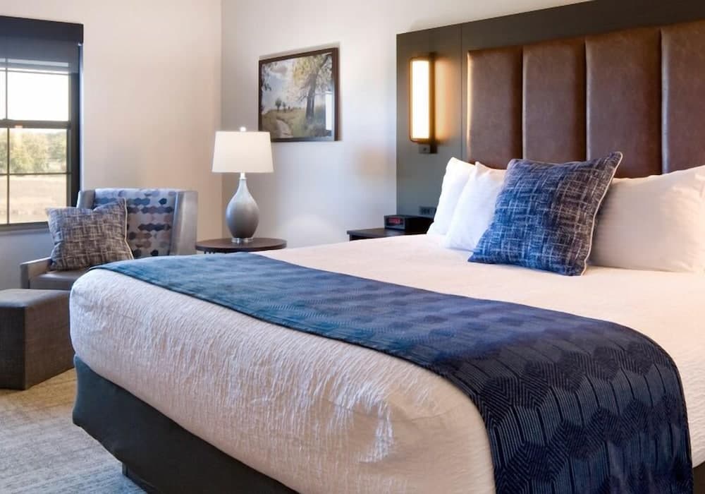 ClubHouse Hotel & Suites - Rapid City featured exterior or lobby in Rapid City, SD — similar hotel