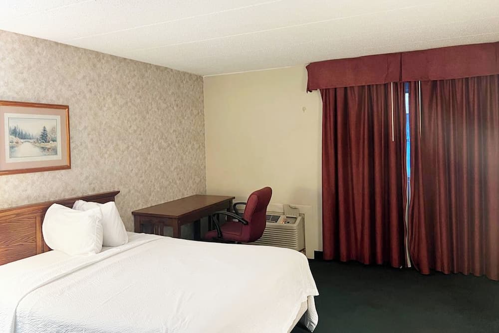 Blue Way Inn & Suites La Crosse gallery photo in La Crosse, WI — image 12