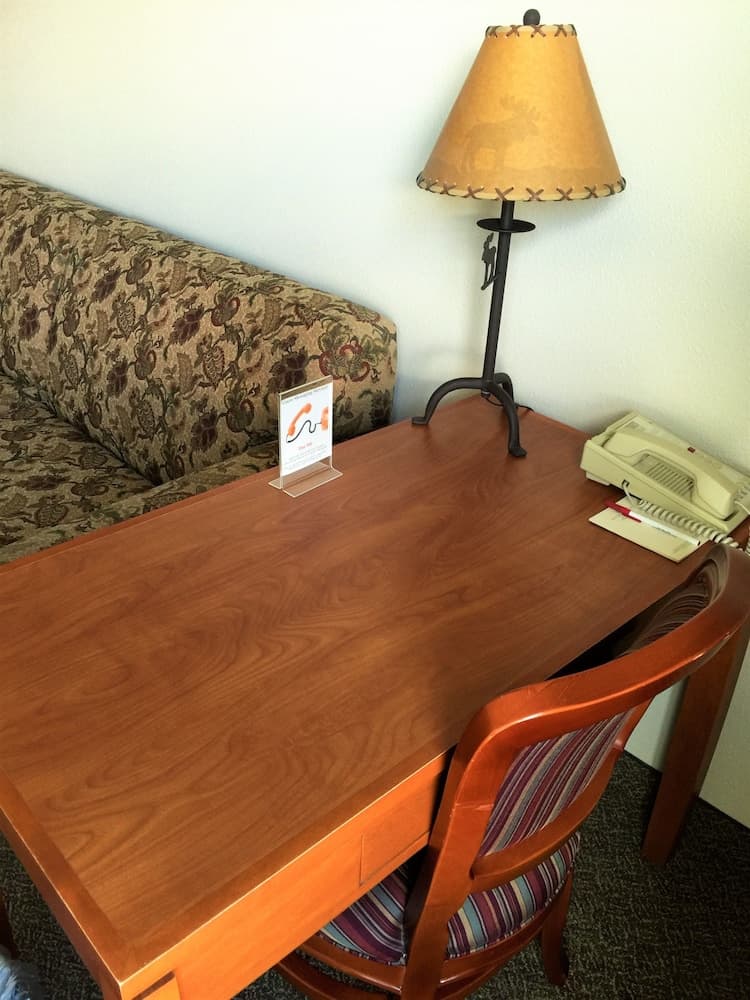 River Lodge And Grill property views in Boardman, OR — gallery photo 3