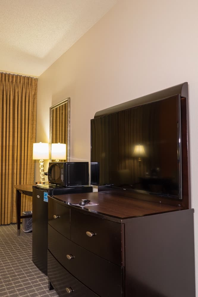 Oakland Airport Executive Hotel gallery photo in Oakland, CA — image 13