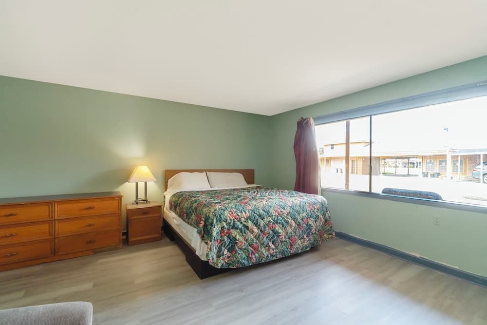 Capital O Parker Motel Clute Jackson Tx 332 property views in Clute, TX — gallery photo 3
