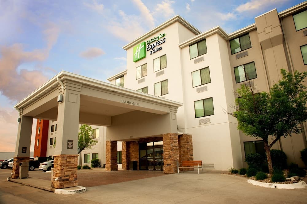 Holiday Inn Express & Suites Norfolk by IHG — hotel in Norfolk, Nebraska