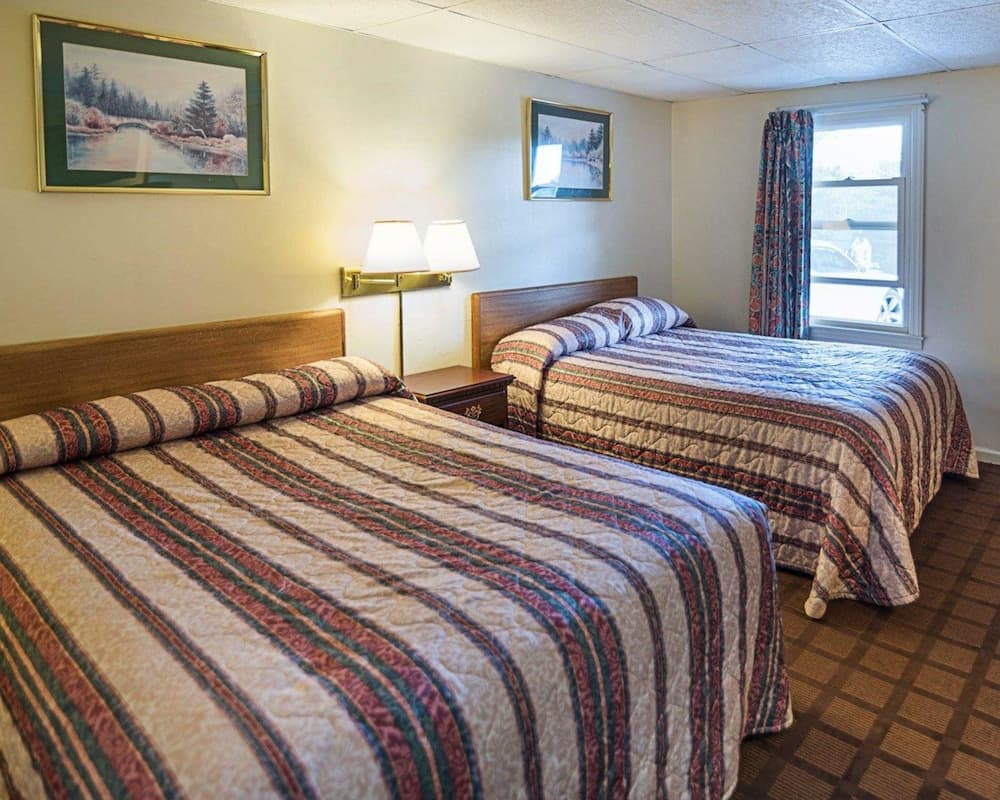 Econo Lodge gallery photo in Westminster — image 14