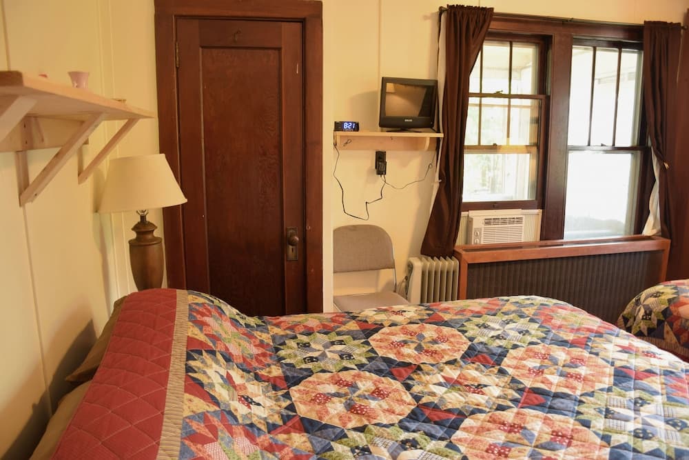 The Baseball Hotel gallery photo in Richfield Springs, NY — image 109
