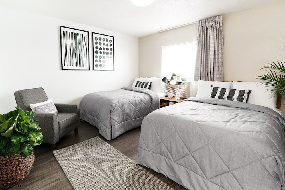 InTown Suites Extended Stay Denver CO - Aurora Havana Street interior in Denver, CO — gallery photo 2