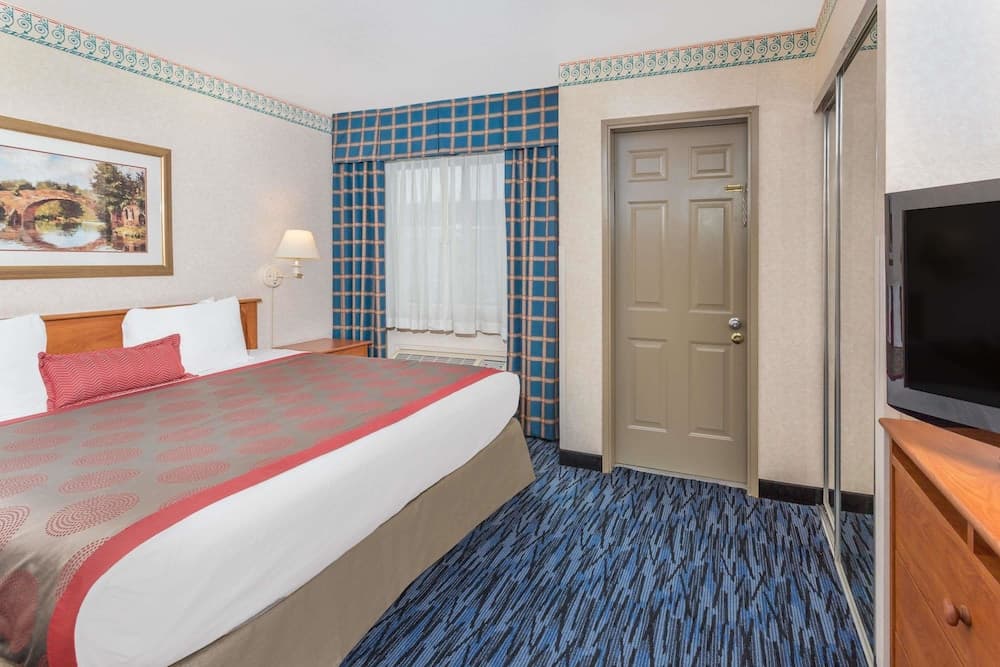 Ramada by Wyndham Kent Seattle Area gallery photo in Kent, WA — image 26