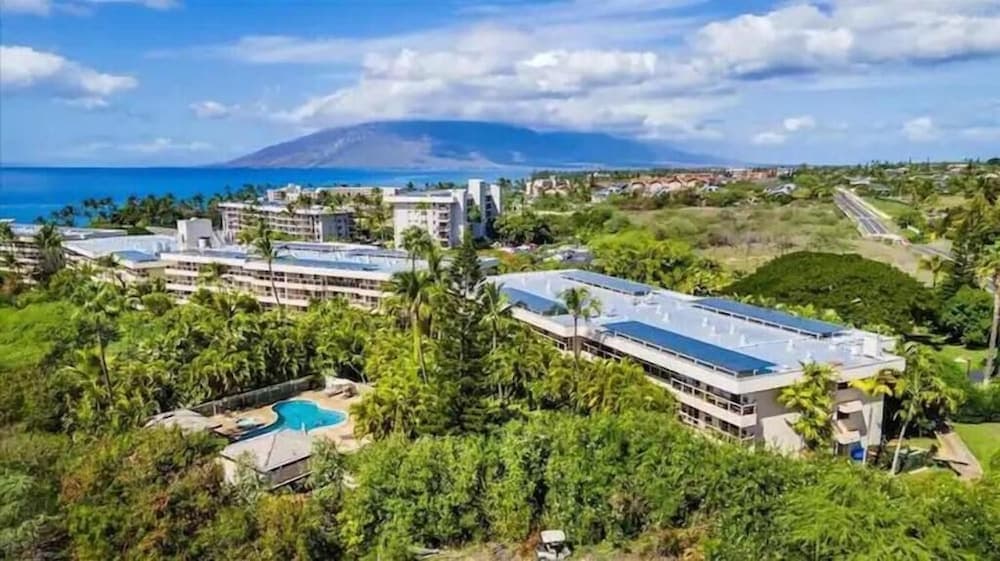 Signature Residences at Maui Banyan exterior or lobby in Kihei, HI — main listing photo