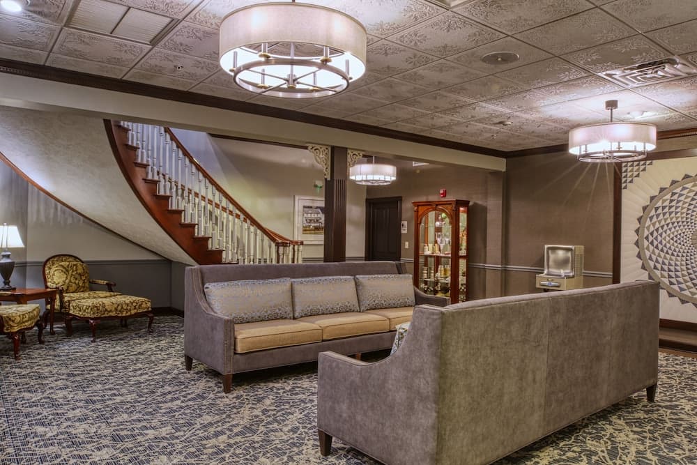 Carlisle Inn Walnut Creek gallery photo in Millersburg, OH — image 11