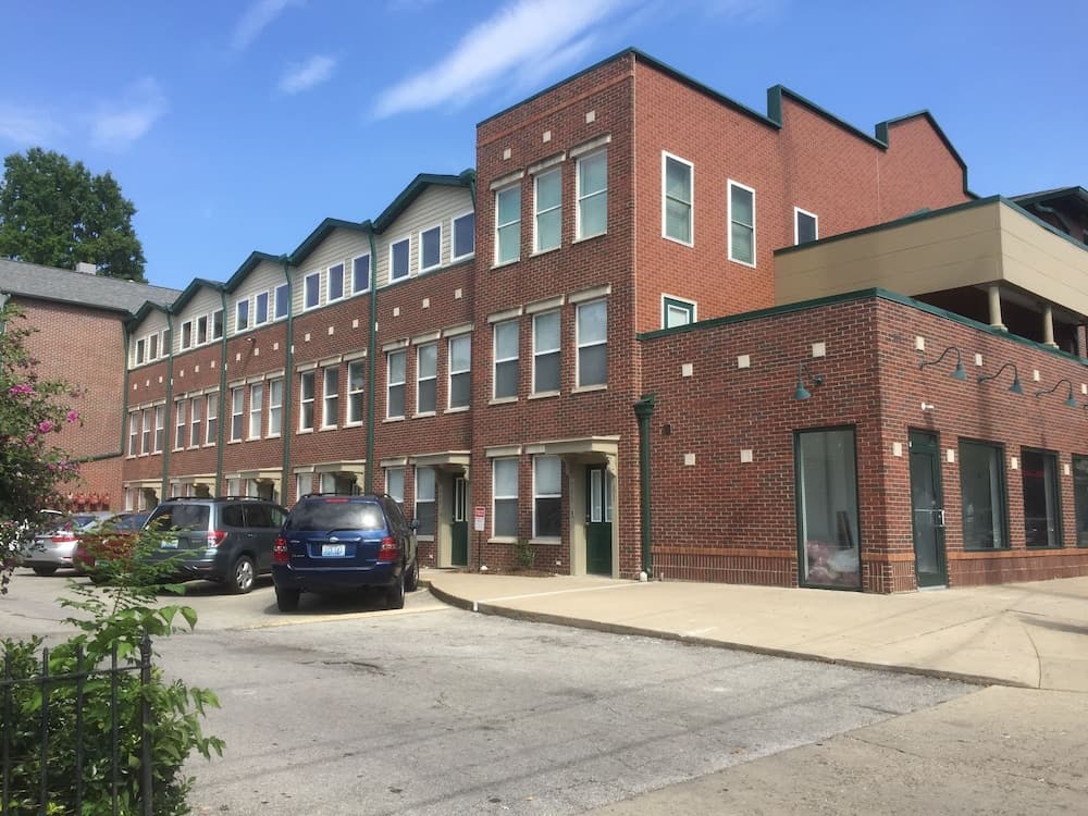 Lux Townhouse Walk to All featured exterior or lobby in Louisville, KY — similar hotel
