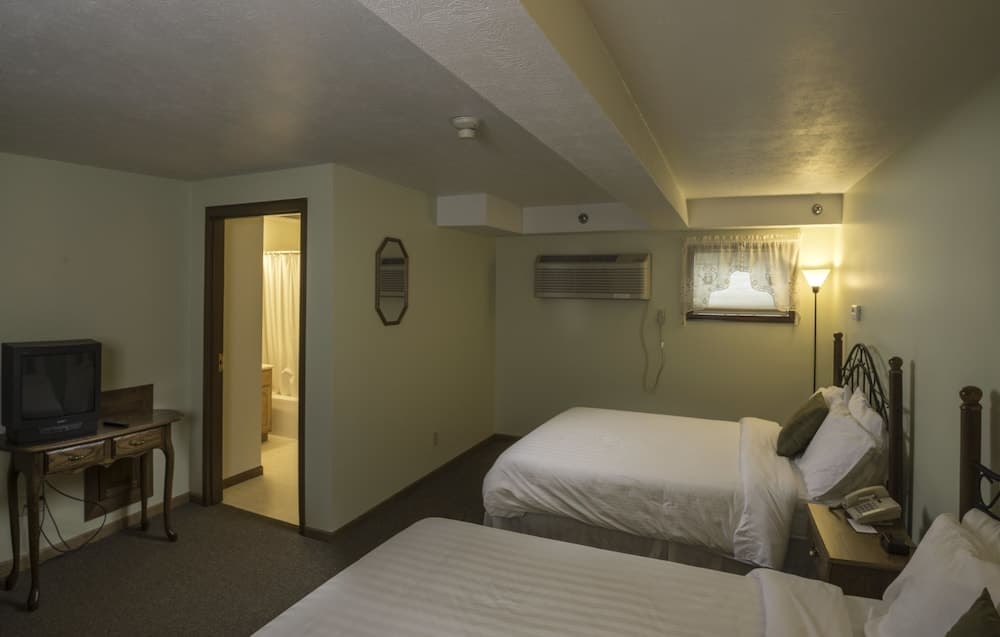 Sugarcreek Village Inn gallery photo in Sugarcreek, OH — image 26