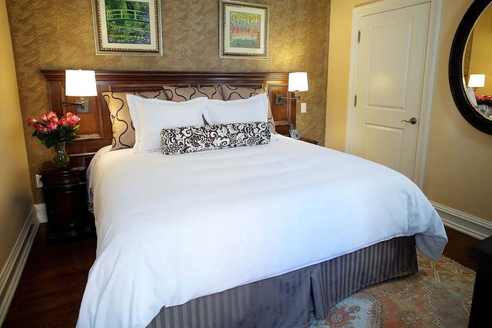 Guesthouse at Norwalk Inn interior in Norwalk, CT — gallery photo 2