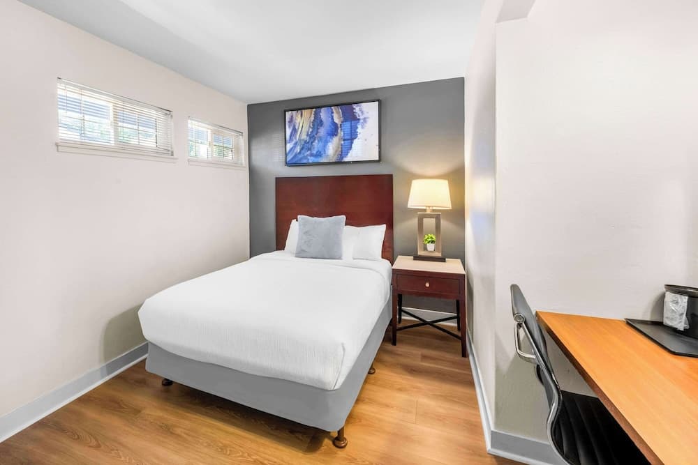 Quality Inn & Suites Jackson gallery photo in Jackson, CA — image 48