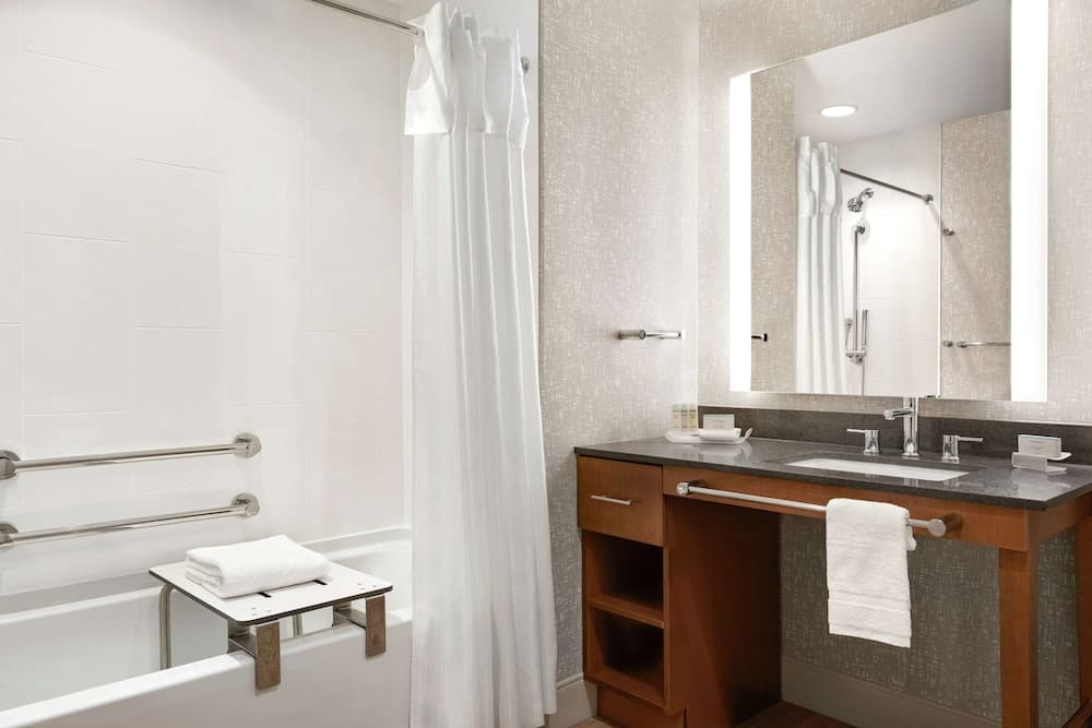 Homewood Suites by Hilton Wilmington Downtown interior in Wilmington, DE — gallery photo 2