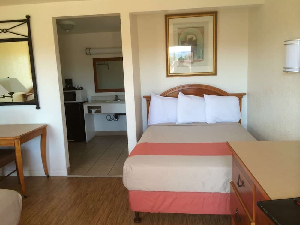 Vagabond Inn Hemet gallery photo in Hemet, CA — image 13