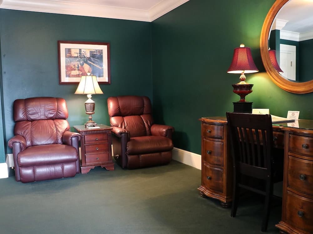 St. Brendan's Inn gallery photo in Green Bay, WI — image 24