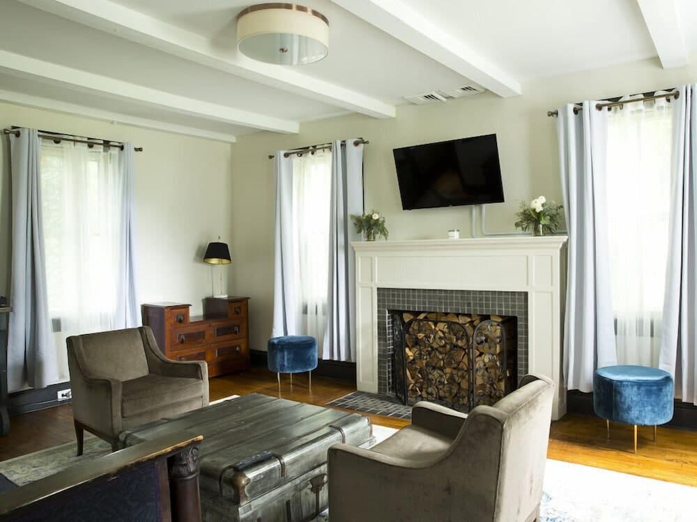 Hasbrouck House gallery photo in Stone Ridge, NY — image 19